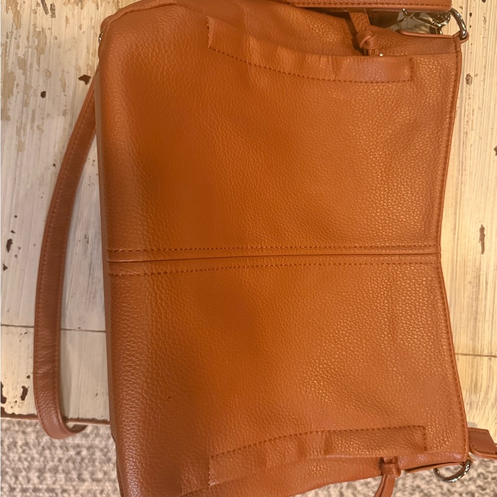 Stylish Tan Leather Crossbody Bag